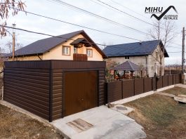 Gardul din tablă şi garajul metalic, o combinaţie modernă
