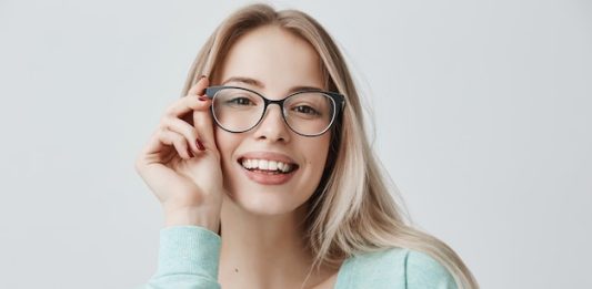 Sfaturi pentru alegerea ramei și stilului potrivit în funcție de tipul de ochelari de vedere