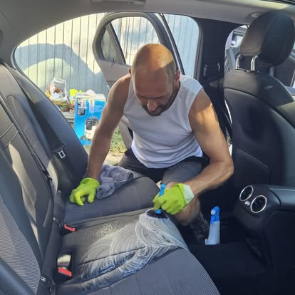 Detailing sau spălare tapițerie auto în Oradea? Alegerea fără confuzii