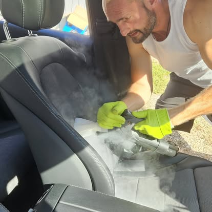 Detailing sau spălare tapițerie auto în Oradea? Alegerea fără confuzii Detailing sau spălare tapițerie auto în Oradea? Alegerea fără confuzii