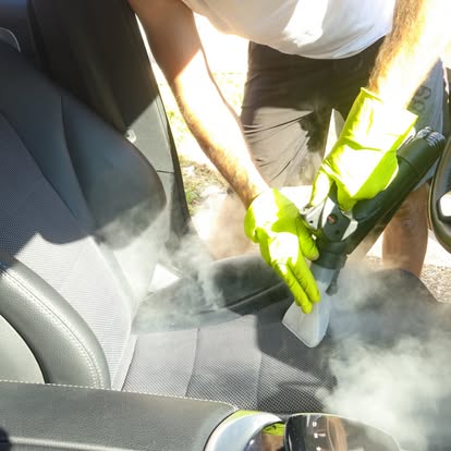 Detailing sau spălare tapițerie auto în Oradea? Alegerea fără confuzii